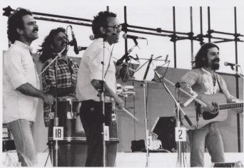 De gauche à droite : Janita Salome, Carlos Salome, José Afonso et Júlio Pereira en concert /© DR